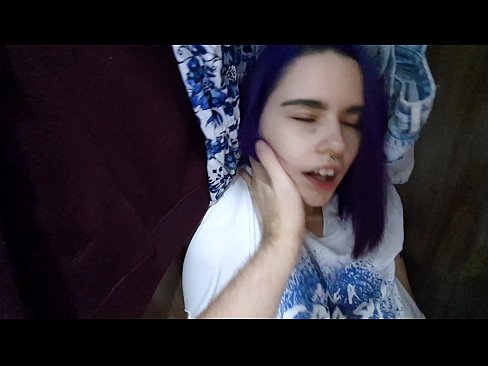 ❤️ Atopo a miña irmá no armario e axudouna a correrse ❤️ Vídeo de sexo en % gl.pornosexphoto.ru % ❌